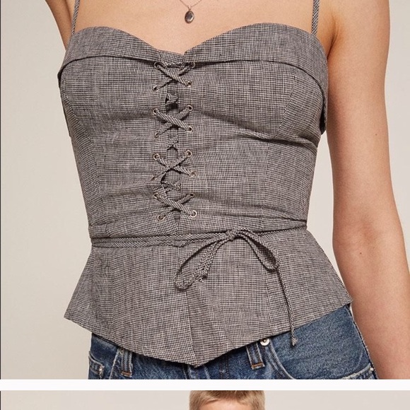 Reformation Tops - Reformation Clayten top